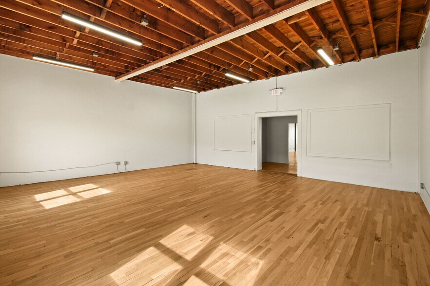 More Photos Of 713 W King St, Boone Storefront For Sale