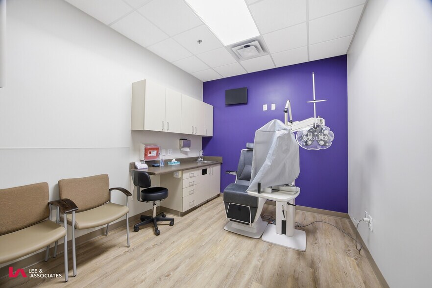 More Photos Of 100 River Pointe Pky, Canton Medical For Lease