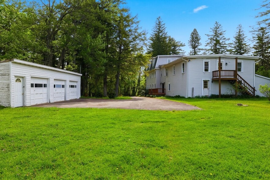 More Photos Of 1015 PA-390, Greentown Specialty For Sale