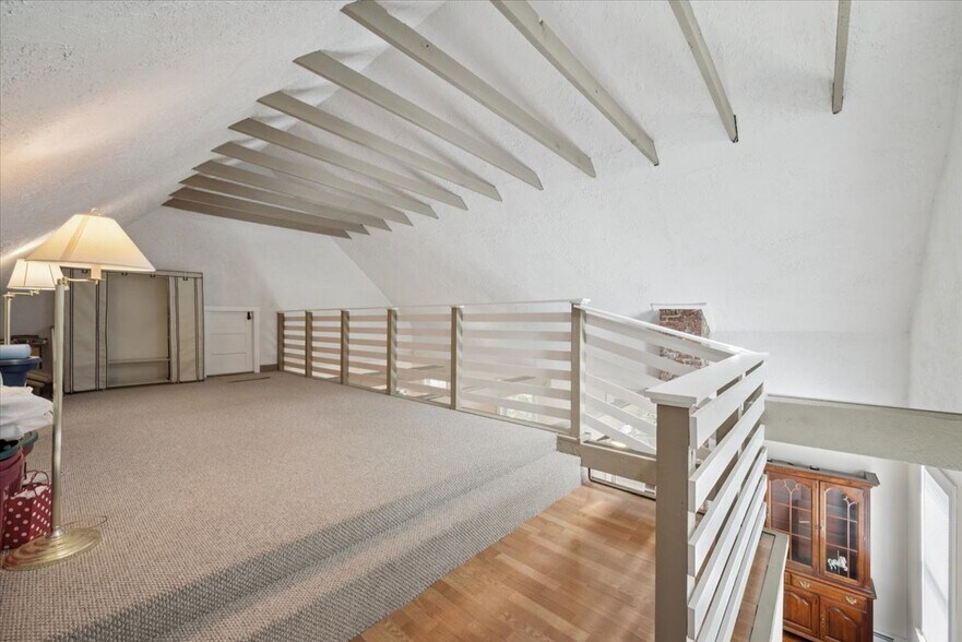 More Photos Of 192 Central Ave, Stirling Office For Sale