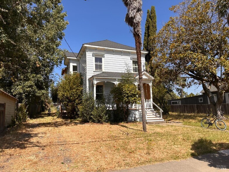 More Photos Of 131 Coombs St, Napa Apartments For Sale