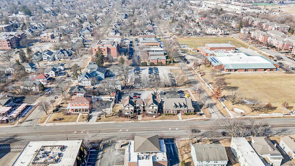 More Photos Of 121 N Washington St, Naperville Medical For Lease