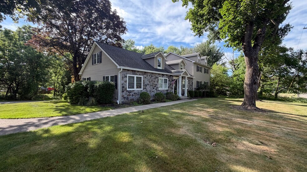 More Photos Of 205 State Route 31 N, Washington Office Residential For Sale