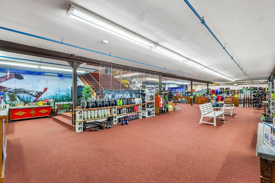 More Photos Of 1111 Saratoga Ave, San Jose Storefront For Lease