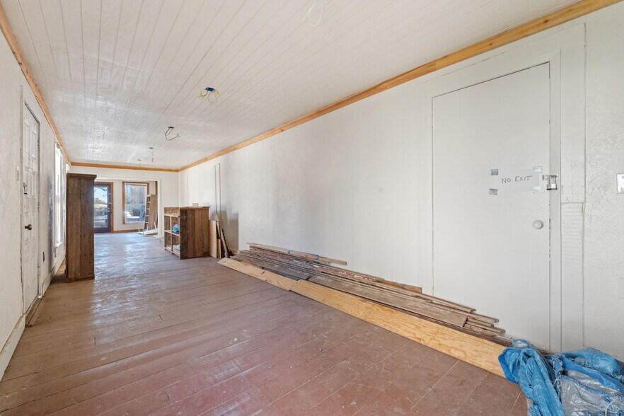 More Photos Of FM 1514, Coldspring Storefront Retail Office For Sale