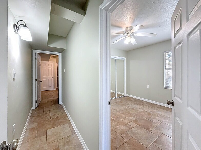 More Photos Of 421 NW 14th Pl, Crystal River Apartments For Sale