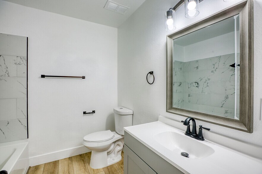 More Photos Of 317 S 9th St, Las Vegas Apartments For Sale