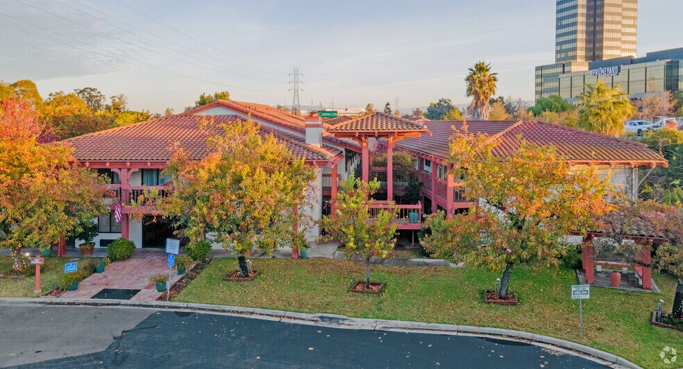 More Photos Of 675 E Campbell Ave, Campbell Hotel For Sale