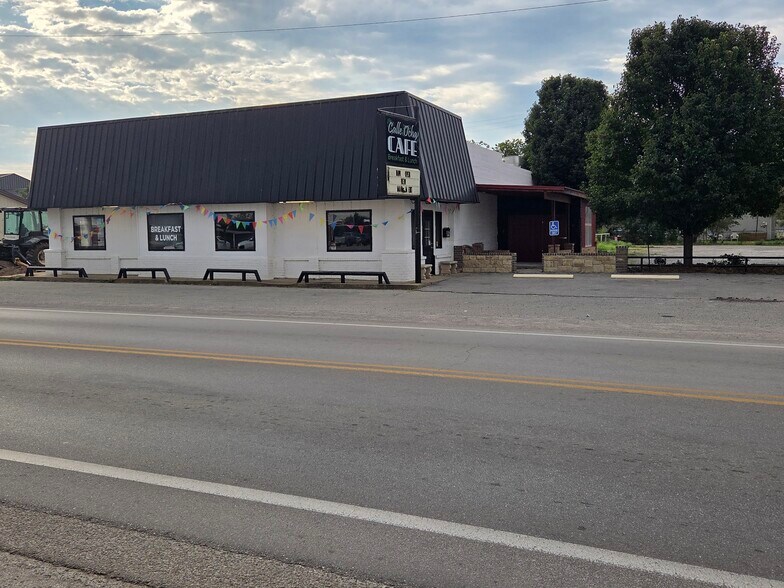 More Photos Of 8225 Ok-17 Hwy, Elgin Restaurant For Sale