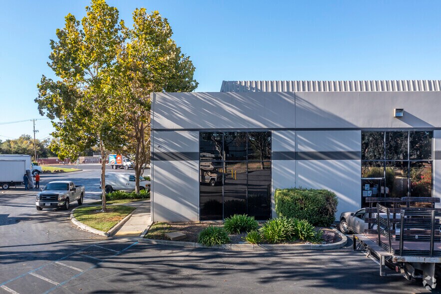 More Photos Of 200-230 Railroad Ave, Milpitas Unknown For Lease