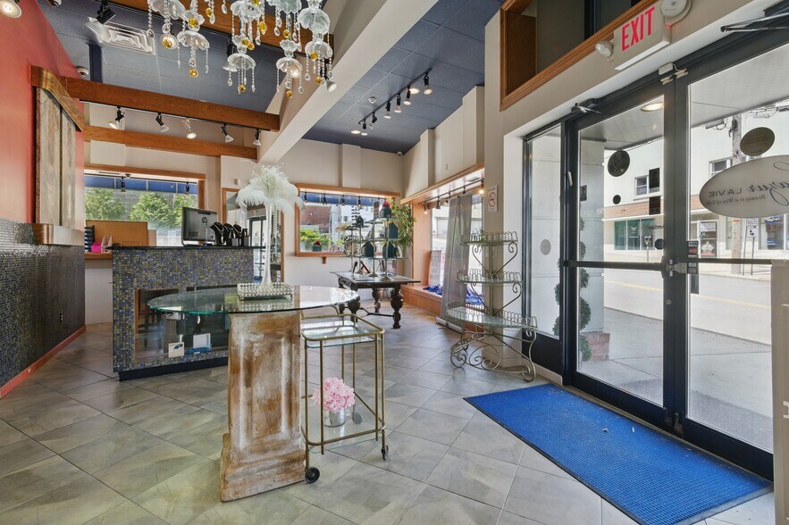 More Photos Of 267 Main St, Nyack General Retail For Sale