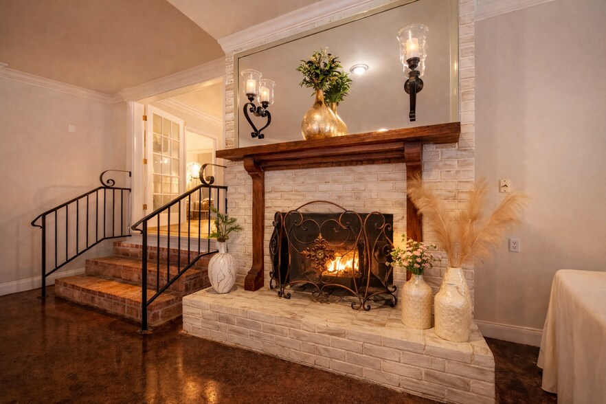 More Photos Of 5800 England Dr, Alexandria Specialty For Sale