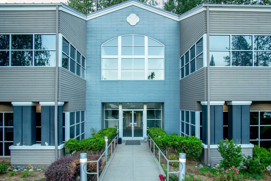 More Photos Of 350 Crown Point Cir, Grass Valley Office For Lease