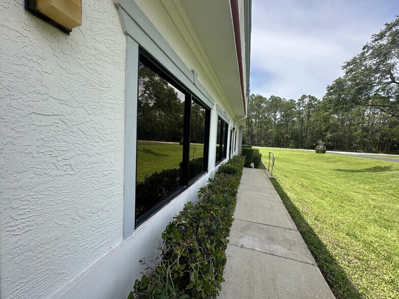 More Photos Of 1825 Business Park Blvd, Daytona Beach Office For Lease
