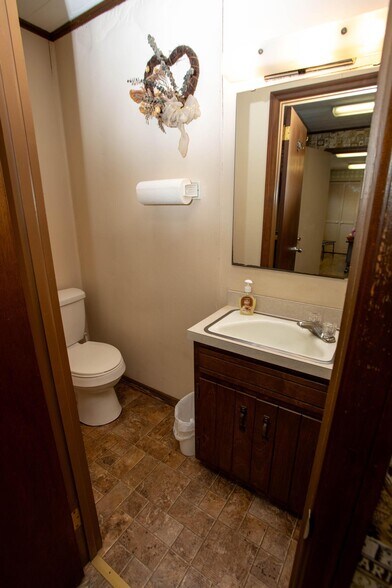 More Photos Of 926 Ben Franklin Hwy E, Douglassville Office For Sale