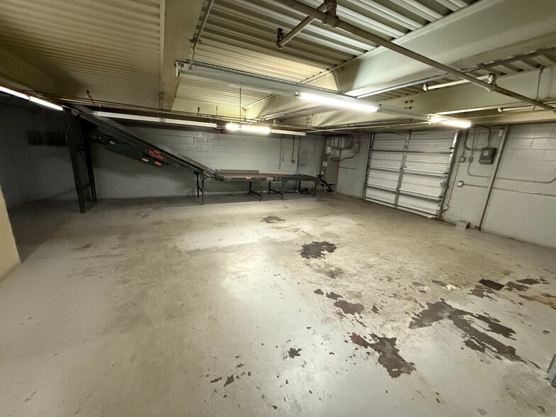 More Photos Of 9391 N Florida Ave, Tampa Medical For Sale