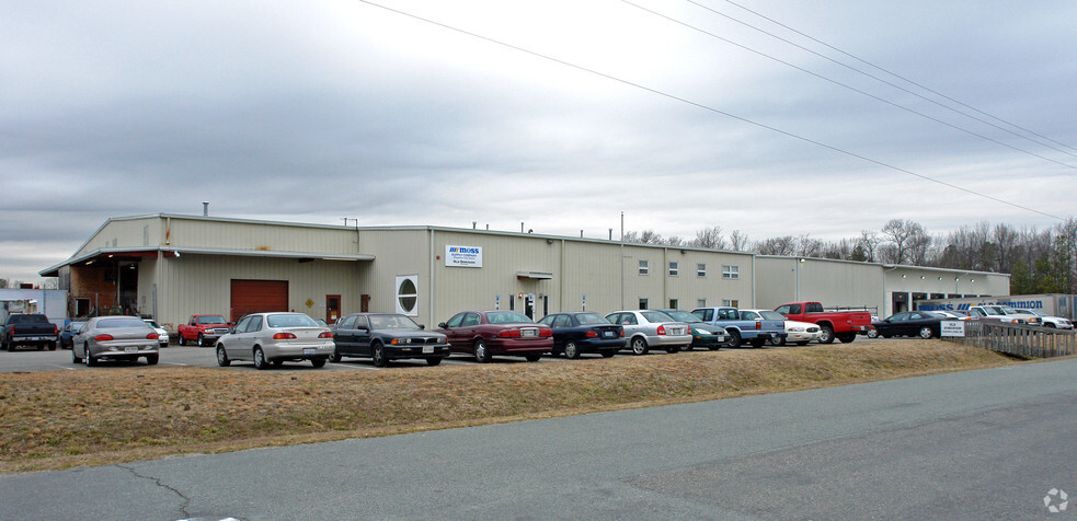 Primary Photo Of 11253 Leadbetter Rd, Ashland Warehouse For Lease