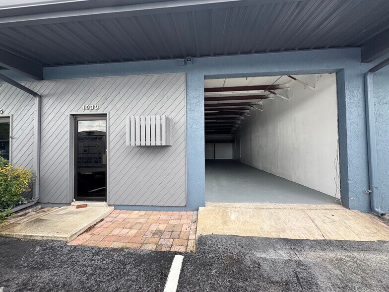 More Photos Of 1495 Seminola Blvd, Casselberry Warehouse For Lease