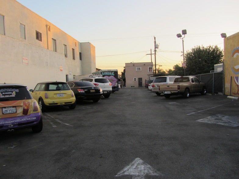 More Photos Of 4516-4528 Whittier Blvd, Los Angeles Freestanding For Lease