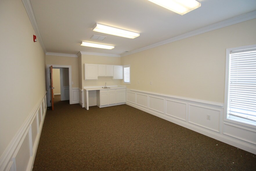 More Photos Of 4353 Atlanta Hwy, Loganville Medical For Sale