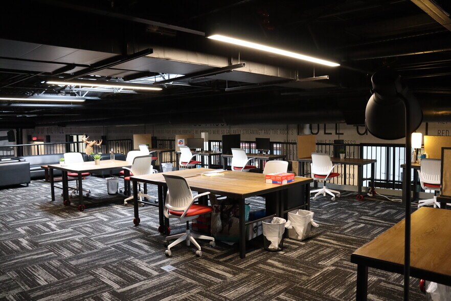 More Photos Of 101 Dickman St, Baltimore Unknown For Lease