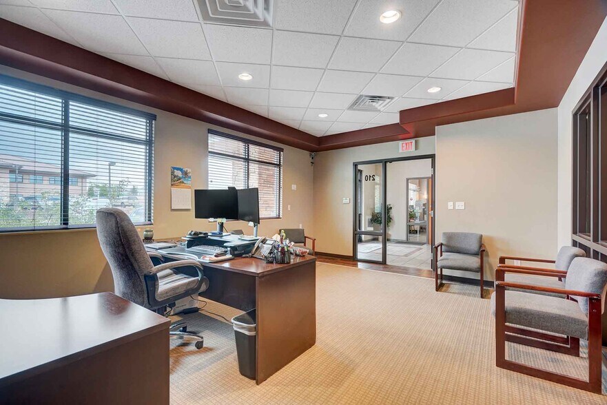 More Photos Of 3210 E Woodmen Rd, Colorado Springs Medical For Sale