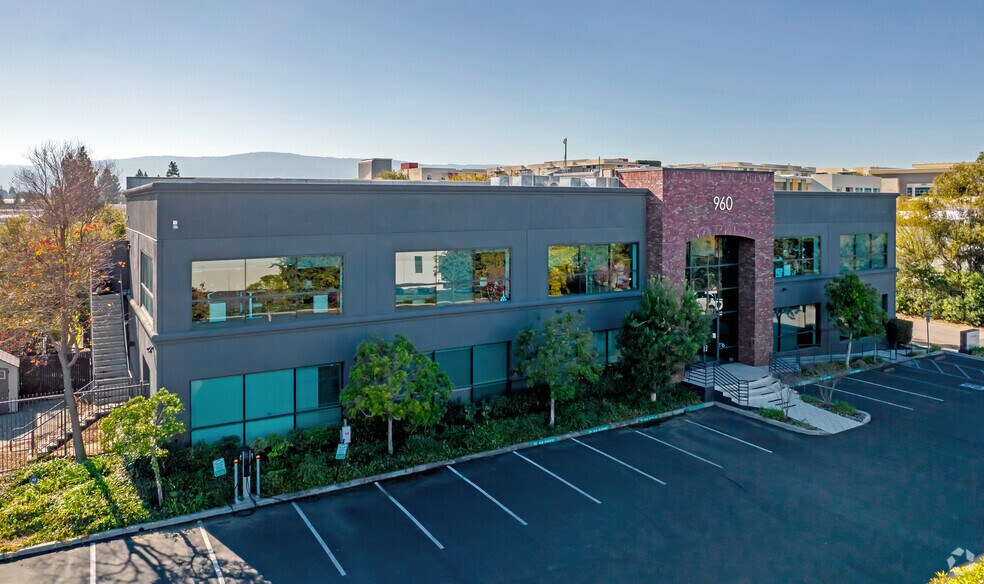 More Photos Of 960 San Antonio Rd, Palo Alto Office For Lease