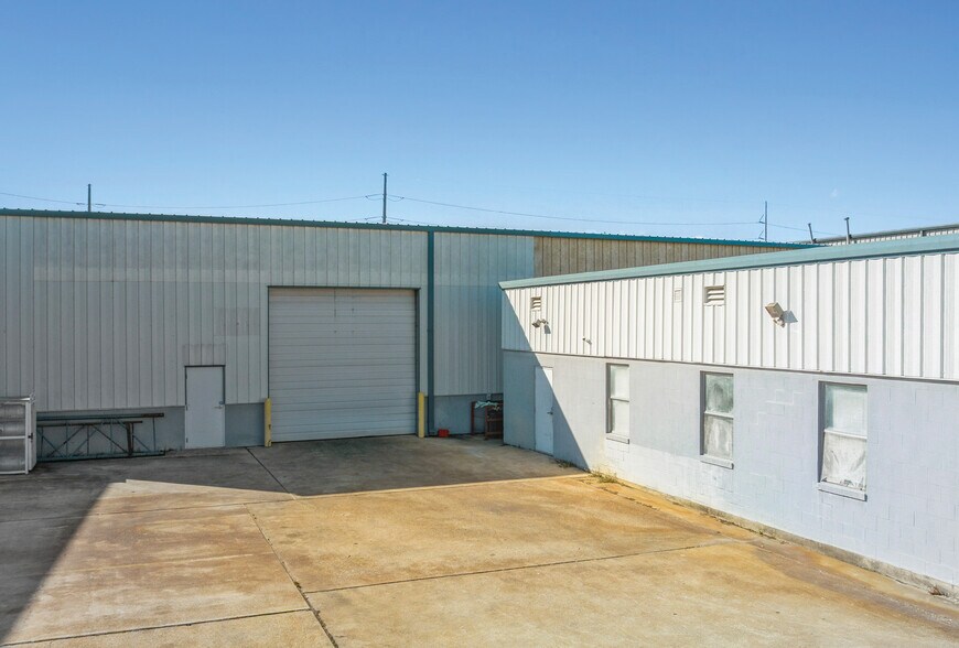More Photos Of 628 Time Saver Ave, New Orleans Warehouse For Lease
