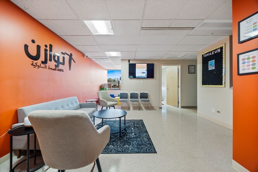 More Photos Of 7000 W 111th St, Worth Medical For Sale