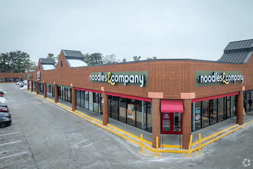 Primary Photo Of 550-582 Ritchie Hwy, Severna Park Unknown For Lease