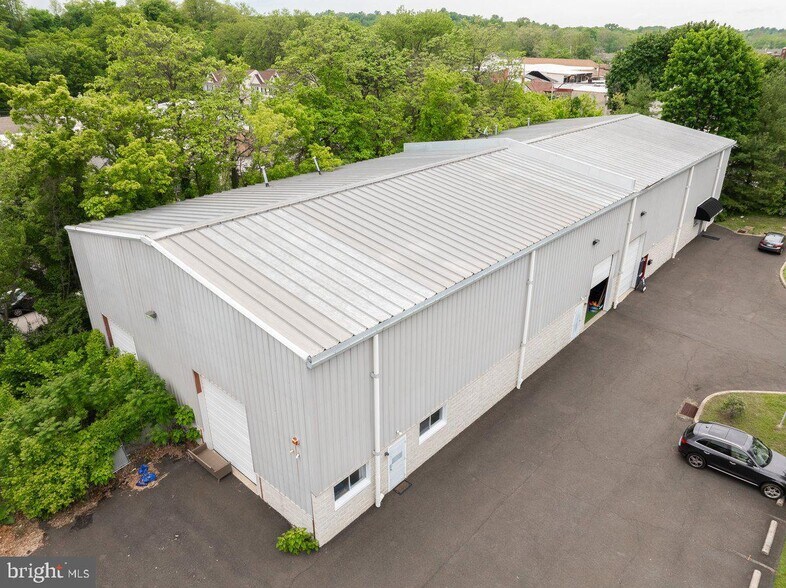 More Photos Of 220 S Chestnut St, Ambler Warehouse For Sale