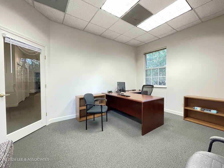 More Photos Of 2201 NW 40th Ter, Gainesville Office For Lease