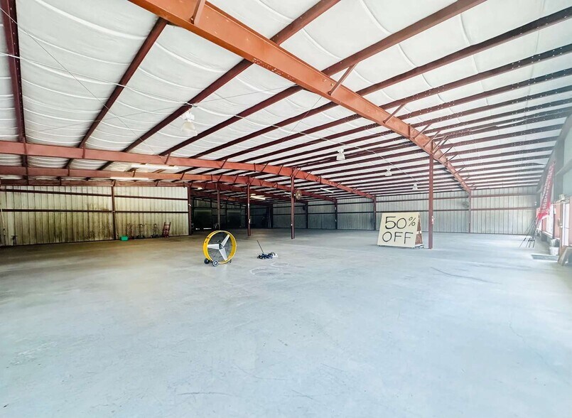 More Photos Of 3440 US Highway 92 E, Lakeland Warehouse For Sale