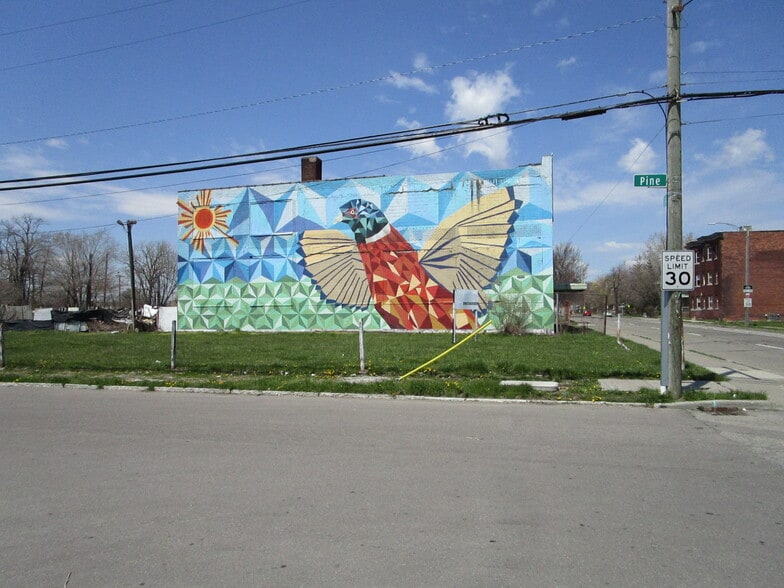 More Photos Of 2615 Rosa Parks Blvd, Detroit Warehouse For Sale