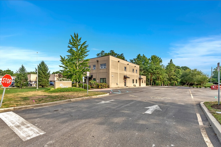 More Photos Of 253 Mantoloking Rd, Brick Apartments For Sale