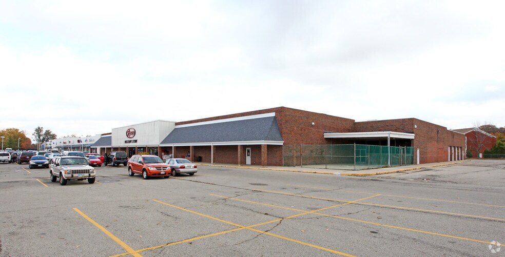 More Photos Of 2960-2990 Derr Dr, Springfield Unknown For Lease