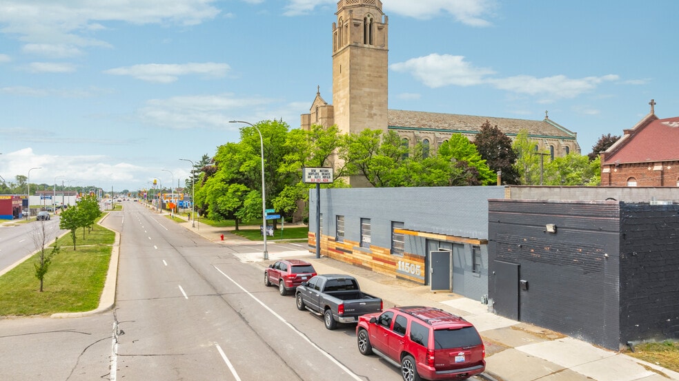 More Photos Of 11505 Livernois Ave, Detroit Industrial For Sale