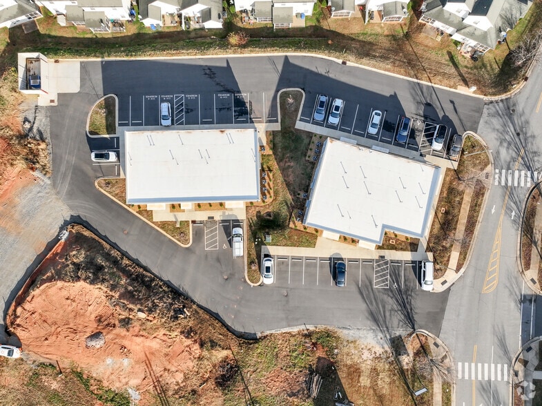 More Photos Of 106 Commerce Center Loop, Mooresville Office For Lease