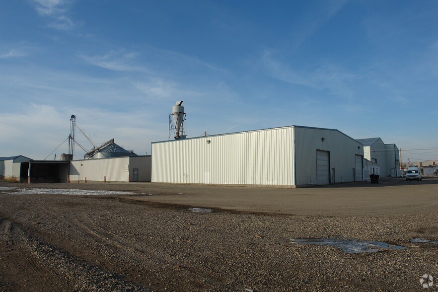 More Photos Of 141 E 2nd St, Weiser Warehouse For Lease