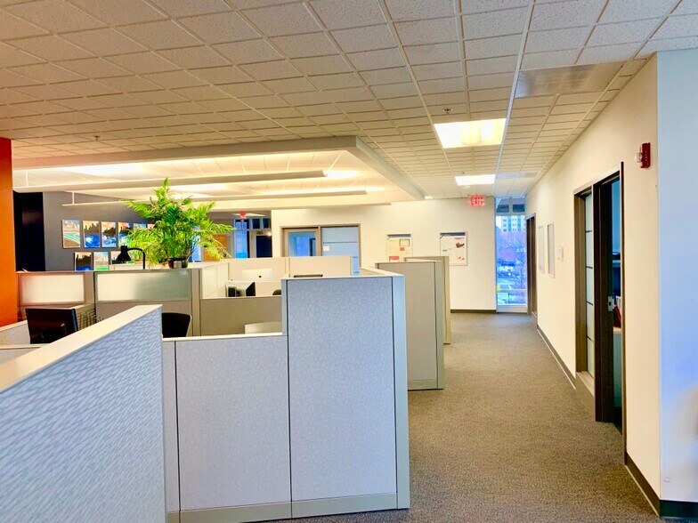 More Photos Of 262-268 Broadway, Saratoga Springs Office Residential For Sale