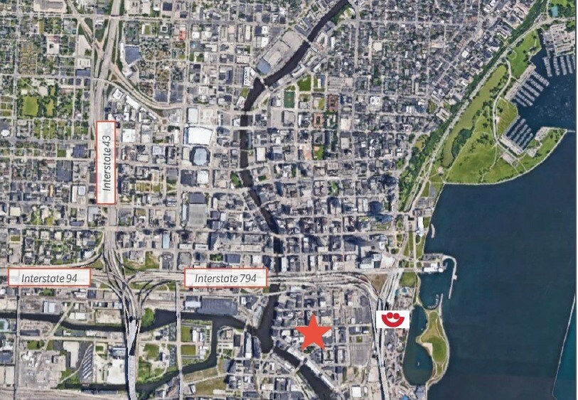 More Photos Of 325 E Chicago St, Milwaukee Office For Lease