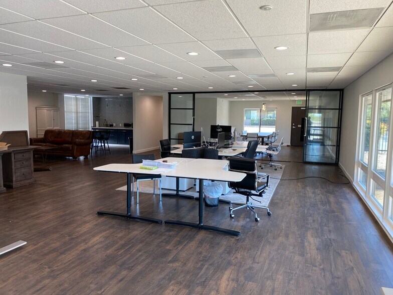 More Photos Of 3132-3136 Auburn Blvd, Sacramento Office For Sale