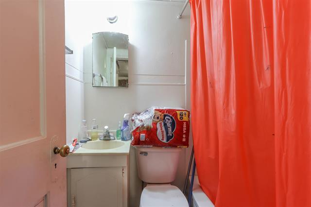 More Photos Of 401-405 S Central Ave, Marshfield Storefront For Sale