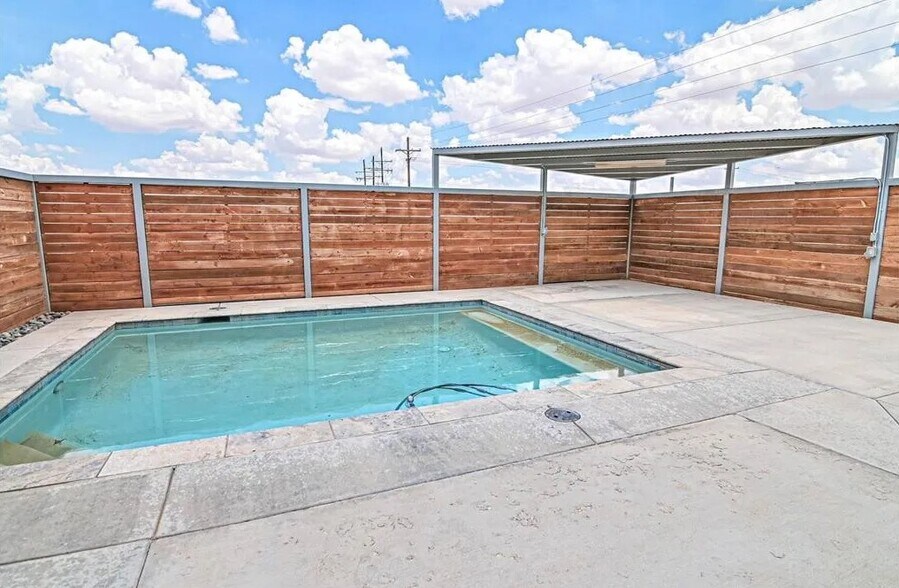 More Photos Of 9504 W County Road 60, Midland Warehouse For Sale