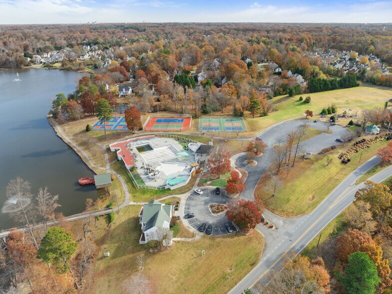 More Photos Of 1903 Adams Farm Pky, Greensboro Sports And Entertainment For Sale