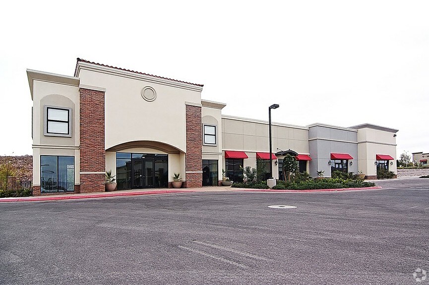 More Photos Of 670 S Green Valley Pky, Henderson Storefront Retail Office For Lease