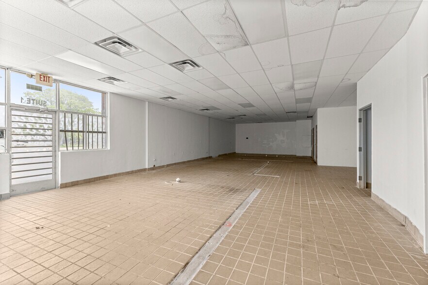 More Photos Of 2300 S Schaefer Hwy, Detroit Storefront For Sale