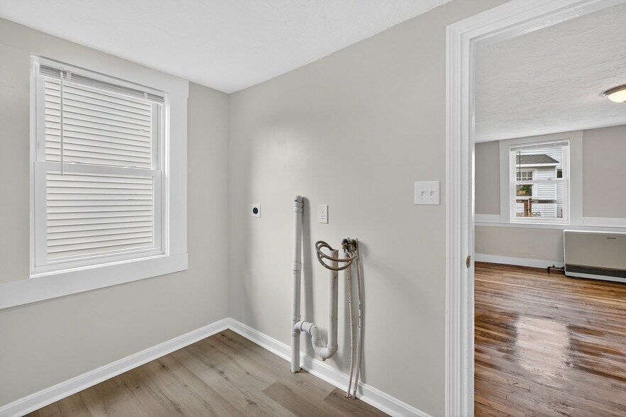 More Photos Of 7 Morrill St, Nashua Multifamily For Sale