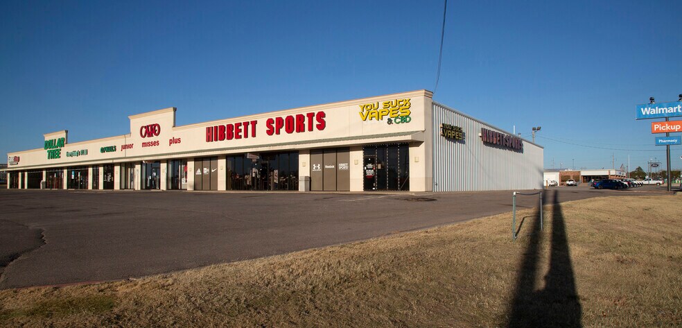 More Photos Of 3305 1st St, Woodward Freestanding For Sale