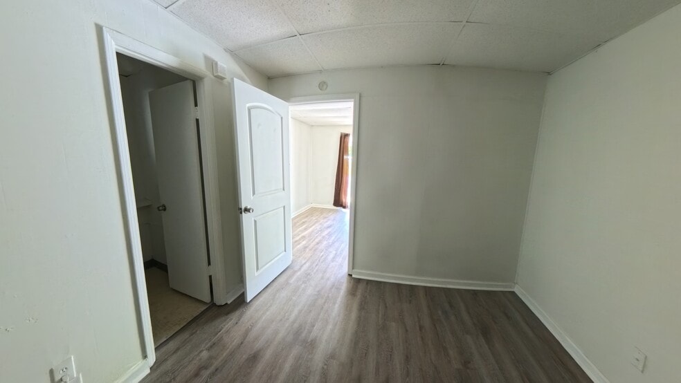 More Photos Of 2945 Stone Hogan Connector Rd, Atlanta Unknown For Lease